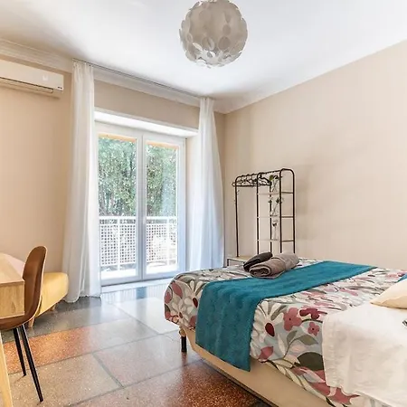 Modern 2br W-balcony E Ac Near Vaticanmuseums Rom